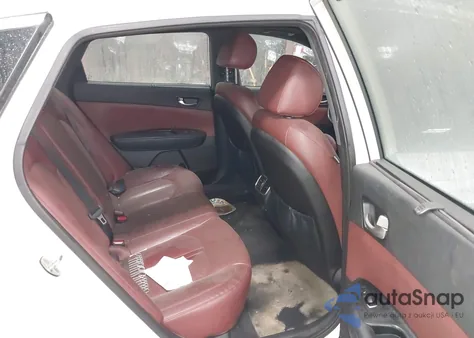 2016 Kia Optima Sx Turbo z USA, uszkodzony, nr VIN 5XXGW4L24GG002425